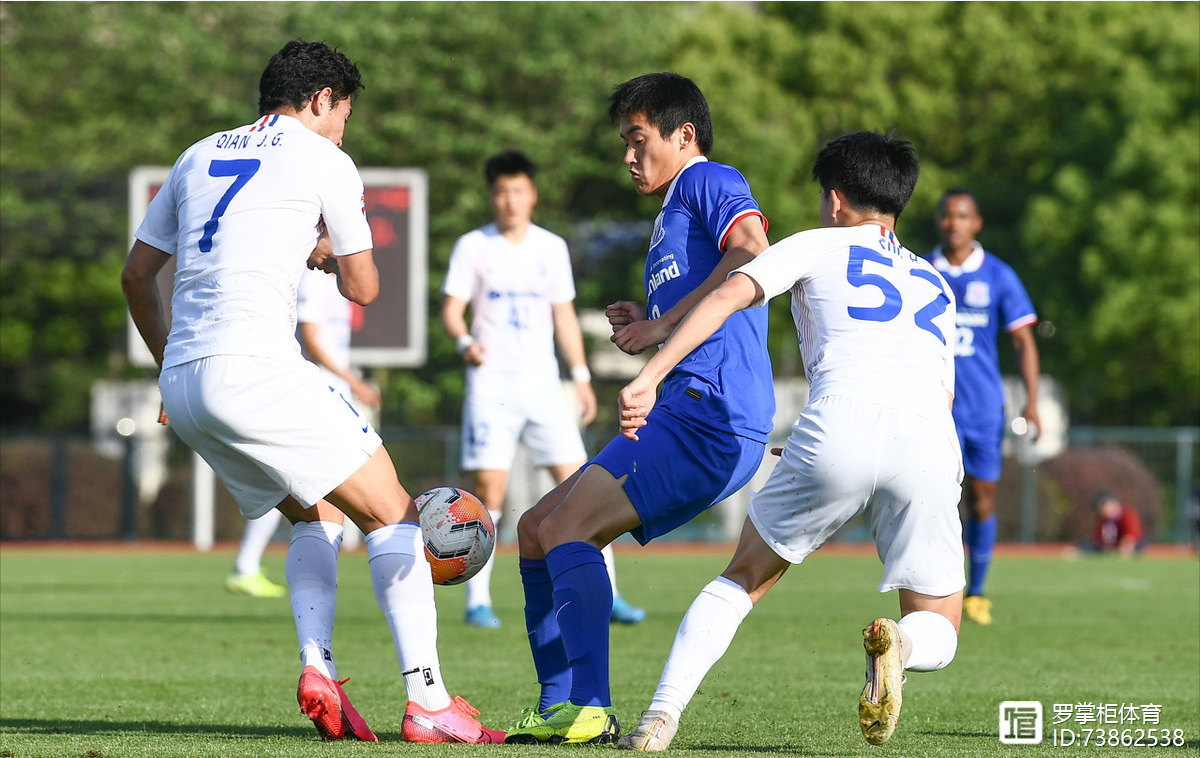 北京首钢发布备战花絮，今夜单刀错失，法甲任务艰巨，更衣室氛围转暖的简单介绍