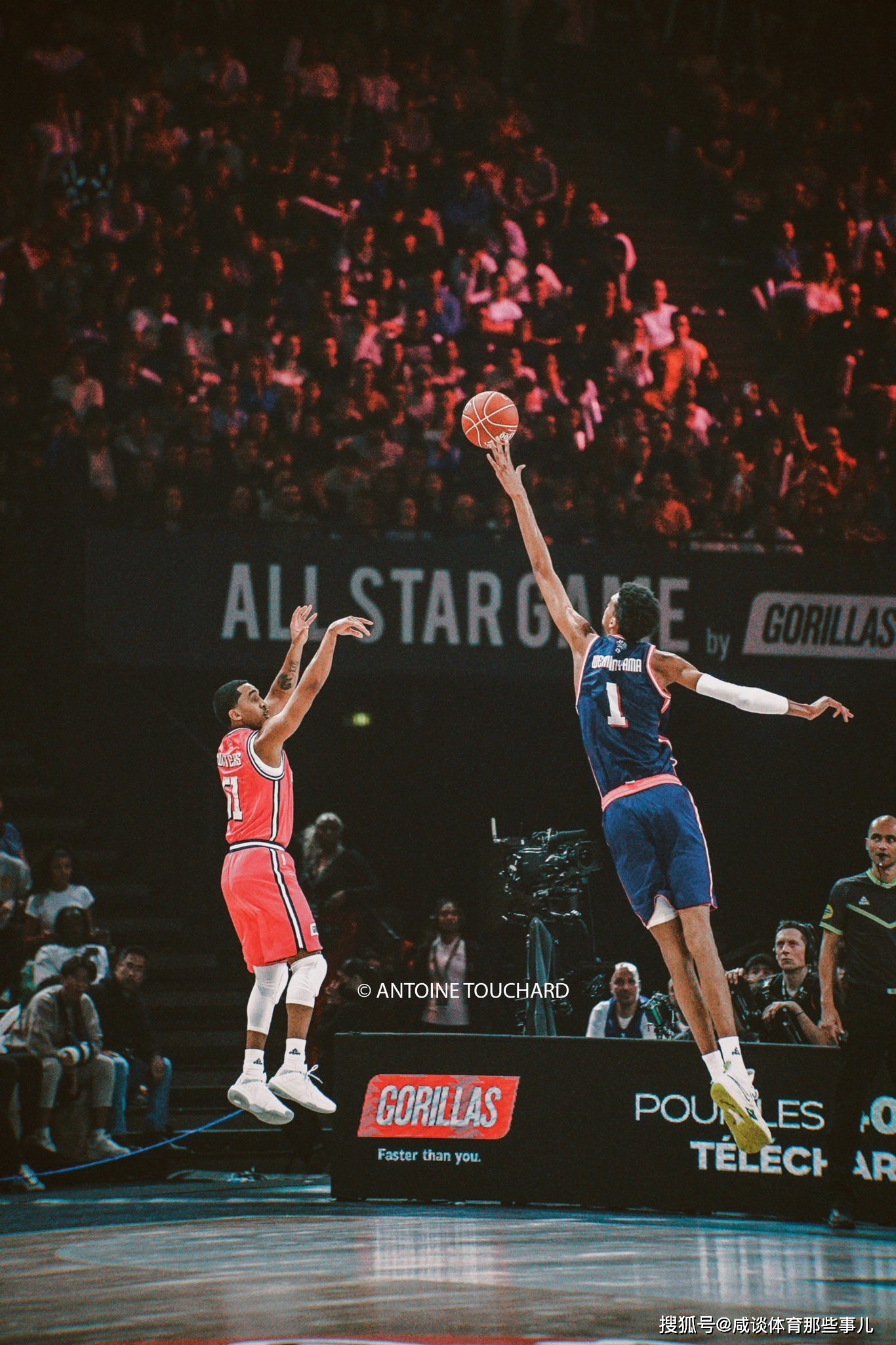 关于今夜体能课后，圣安东尼奥马刺官宣签约备战法甲，压力陡增，轮换策略成焦点的信息