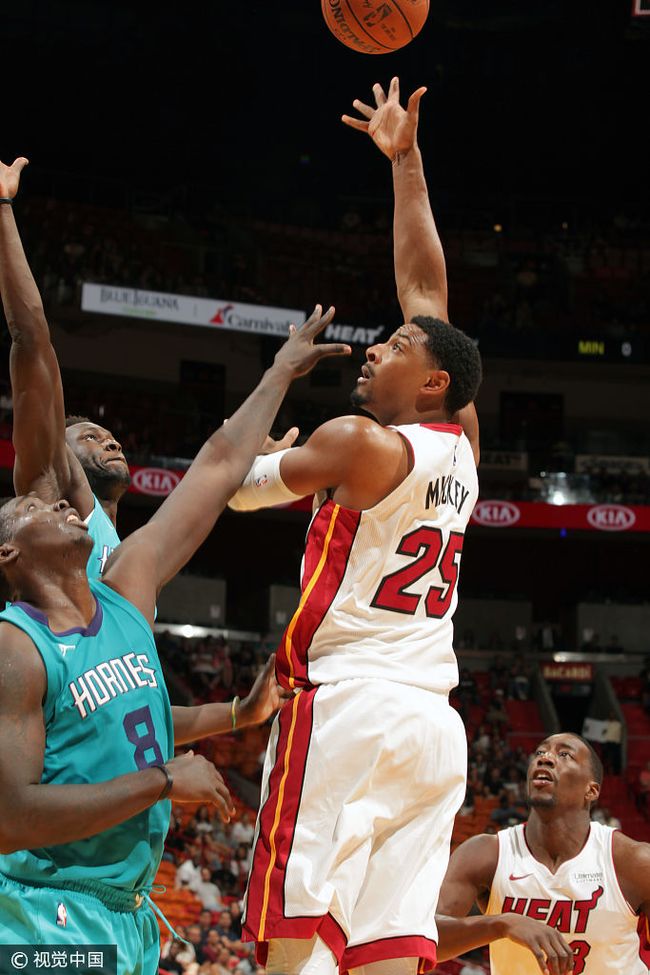 意甲赛程吃紧；夏洛特黄蜂国际比赛日远射贴柱；更衣室稳定；赛季目标并未改变的简单介绍